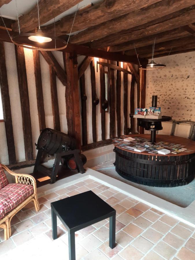 La Maison Genevier - Chambre Doreline Montreuil-en-Touraine Екстер'єр фото
